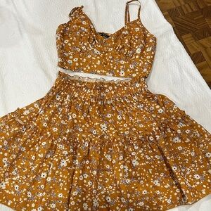 Floral Orange xs set skirt and top